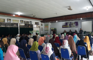 Wajib Baca, Bedah Buku: Akulah Istri Teroris