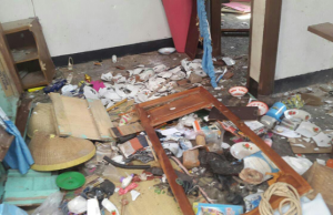 Pengikut Ahmadiyah diusir dari Lombok Timur.Diinapkan di Polres Lombok Timur