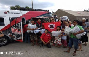 Baguna PDIP DKI Peduli Gempa Lombok. Bangun Posko Di KLU