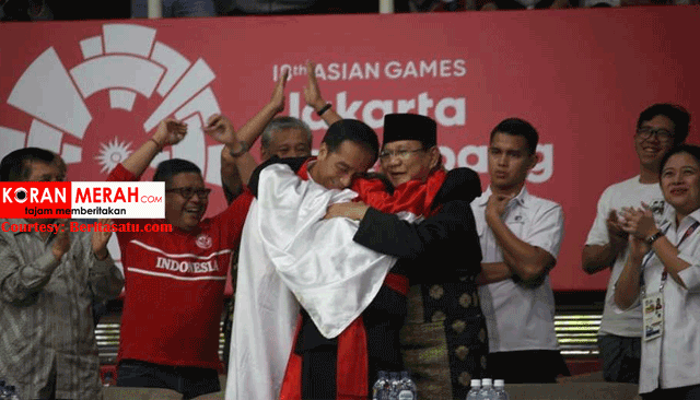 jokowi dan prabowo berpelukan