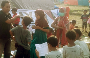 Ribuan Anak Di KLU Tak Sekolah, Relawan AHY Foundition Mengajar Darurat