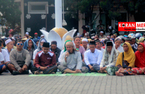 pedagang pasar renteng istigosah