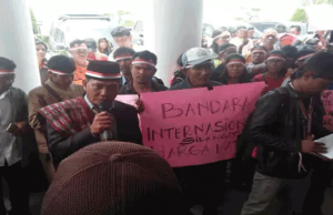 Tak Hanya Di Lombok. Warga Demo Pergantian Bandara Silangit Ke Nama Pahlawan. Bupatinya Dikatain Tak Beretika pergantian nama bandara