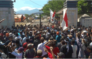 Lagi, Ribuan Warga KLU Tuntut Pencairan Bantuan