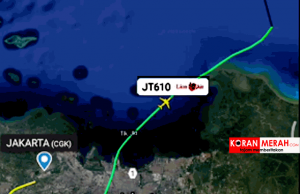 Ketinggalan Pesawat, Dolar Dan Junaidi Selamat