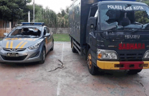 Bentrok Polisi Dengan Warga di Bima, Polsek Dirusak. Ini Tanggapan Polda NTB
