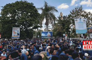 Mahasiswa Kembali Gedor Kantor DPRD NTB