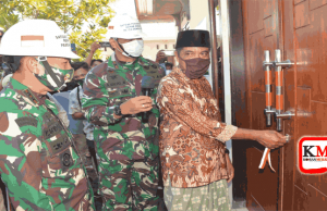 Warga Desa Teratak Terima Kunci Rumah Tahan Gempa