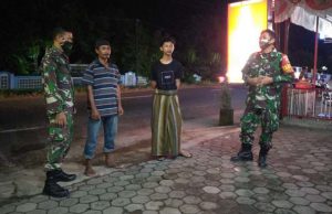 Patroli Malam di Kecamatan Jonggat, Cegah Covid-19