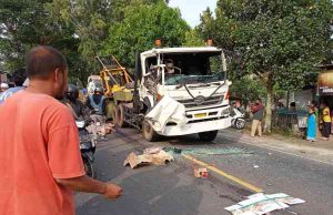 Kernet Tewas Tergenjet di Kolong Fuso, Ngerinya Tabrakan Beruntun di Jalur Provinsi NTB