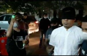 Munarman Esk FPI Diborgol Dan Matanya Ditutup, Polri Klaim Sesuai Aturan