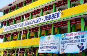 Tergoda Kemolekan Dosen, Rektor Unipar Jember Akhirnya Tanggalkan Jabatan