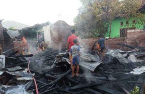 Duuh Sedih, Sebuah Rumah Panggung di Bima Dilalap Si Jago Merah