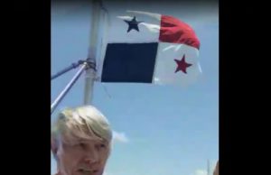 Alasan Kemanusiaan, Pengacara Minta Imigrasi Berikan Visa Transit Kepada Bule Jerman Yang Terdampar di Teluk Seriwe Lotim