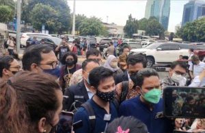 Dugaan Monopoli Bisnis Tambang Emas, Luhut Dilaporkan Aktivis HAM Dan Koalisi Masyarakat Sipil