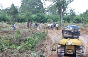 Loteng Kebut Pembangunan Sirkuit Motor Cross