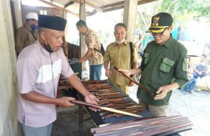 Wabup Loteng Gerasaq Ke Para Perajin. Terjun Langsung Pantau IKM