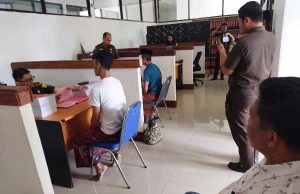 Berkas Kades Dan Bendahara Lengkap, Polisi Limpahkan Kasus Korupsi Desa Barejulat