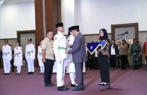Bupati Lombok Tengah Kukuhkan 33 Anggota Paskibraka untuk HUT RI ke-79