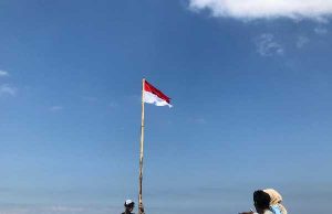 Tabur Bunga dan Penghormatan di Laut Sebagai Ungkapan Rindu Pada Bangsa dan Para Pahlawan