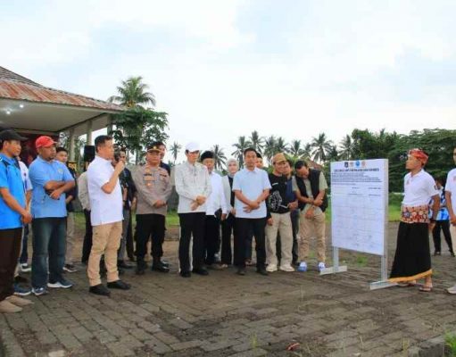 Ribuan Pemuda Pringgarata Deklarasi Anti Narkoba, Wabup Nursiah: Jadikan Lombok Tengah Bersih dari Narkoba